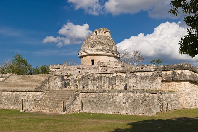 Private World Wonder Discovery Tour in Chichen Itza, Cenote and Valladolid - Cenote Xux Ha: The Midday Reset for Your Body and Your Photos