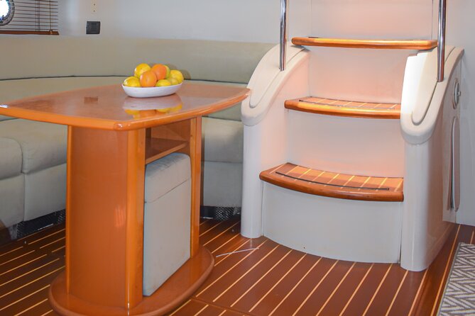 Private Yacht Rental in Cancun - Brunch on a boat: the food that makes it feel like a real experience