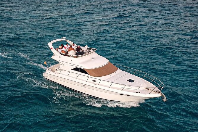 Rent a Private 46ft Yacht in Cancun - Included perks that actually affect comfort: drinks, ice, and snorkeling gear
