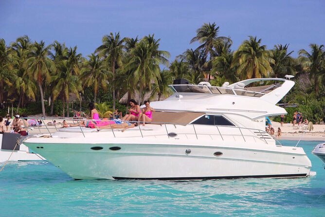 Rent a Private 46ft Yacht in Cancun - The itinerary you’re really buying: cruise time vs. Playa Norte anchoring