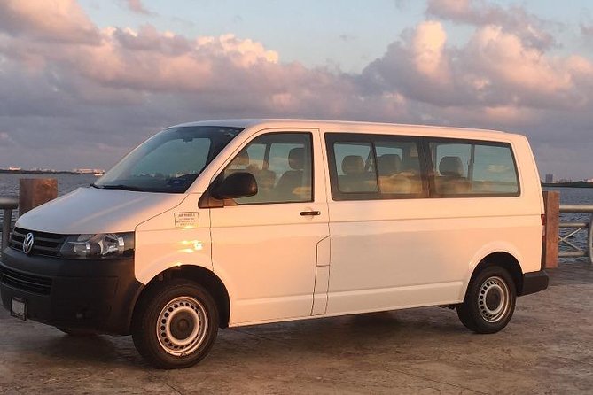Round trip Private Transfer Cancun- Costa Mujeres/Playa Mujeres - Add-on stops: supermarket time and when it costs extra