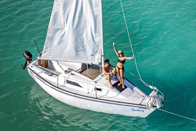 Sailboat tour across the seven colors lagoon in Bacalar - What the small-group sail changes for your day