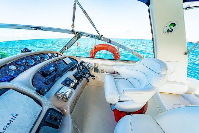 SeaRay 43ft Isla Mujeres, Snorkelling and more!! - Punta Sur option if you have at least 5 hours
