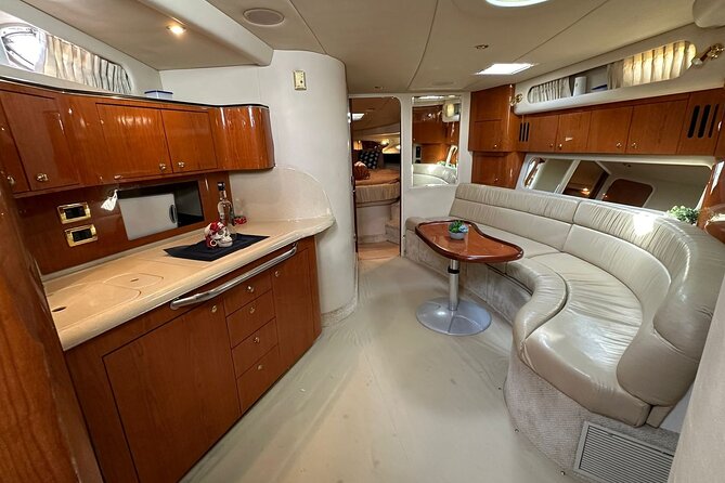 SeaRay 43ft Isla Mujeres, Snorkelling and more!! - Onboard comfort and included drinks, water, and gear