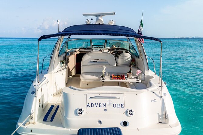 SeaRay 43ft Isla Mujeres, Snorkelling and more!! - Crew energy, and why the human touch matters