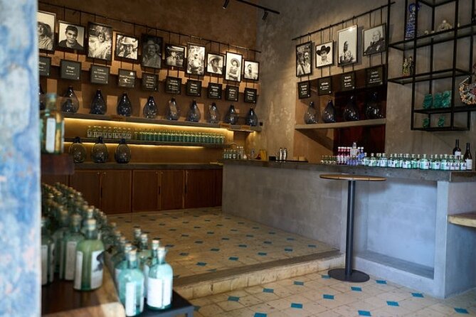 Shared Mezcal Tasting Experience in Valladolid Mexico - The flight: five premium mezcals from Oaxaca and Nayarit, plus one signature cocktail