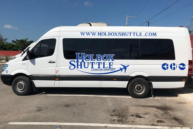 Shared Shuttle Cancun Airport to Holbox Ferry (Chiquila Port) - The air-conditioned shared minivan ride to Chiquilá Port
