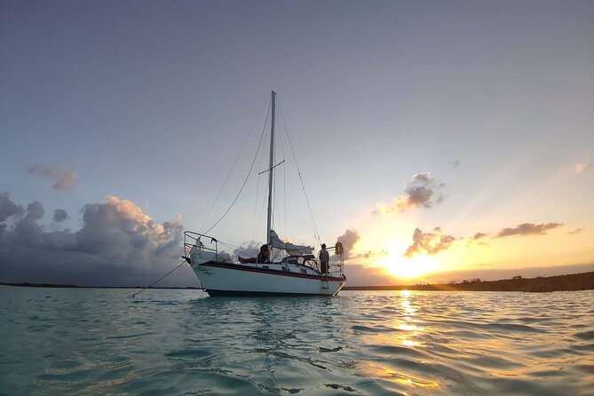 Slow Sailing Bacalar Experience with snack and drinks - Why slow sailing on Bacalar Lagoon feels worth the time