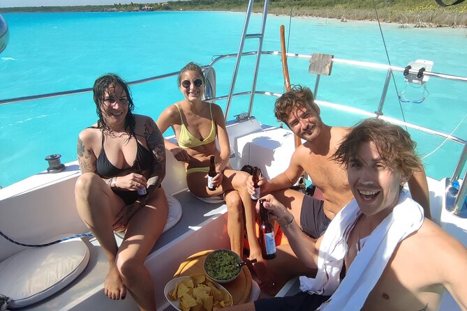 Slow Sailing Bacalar Experience with snack and drinks - Meeting at Villa Corsario, then getting on the water fast