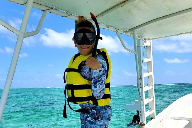 Small-Group Mesoamerican Barrier Reef Snorkeling in Puerto Morelos - Meeting at Wet Set and getting geared up quickly