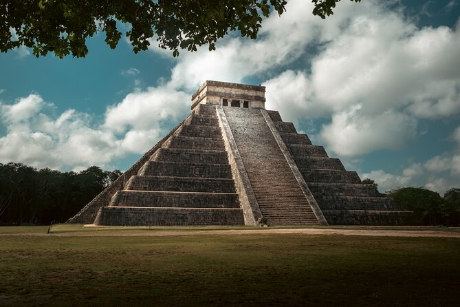 Small Group with early access to Chichen Itza, Ekbalam and Cenote - Early access at Chichen Itza, with time for photos