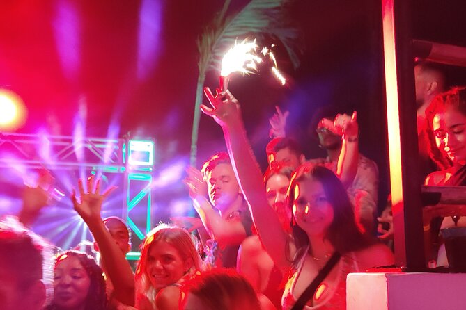Social PubCrawl Playa del Carmen - Why This 9 PM Pub Crawl Works in Playa del Carmen