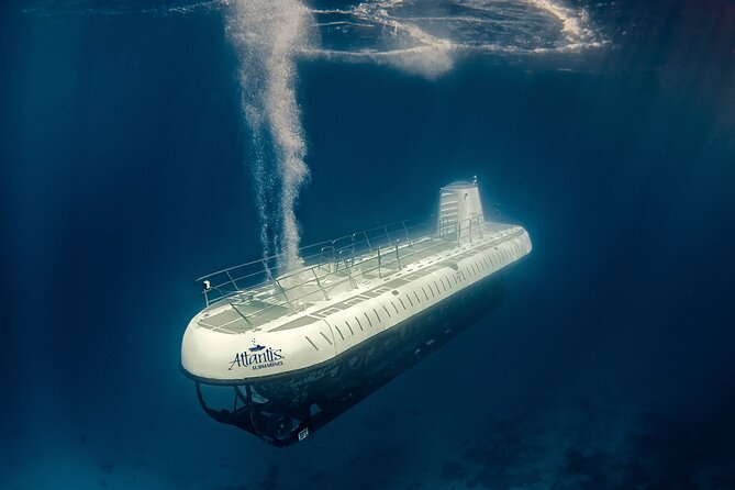 Submarine Atlantis Cozumel Adventure by Day & Sunset - Getting comfortable on board: windows, movement, and the ladder