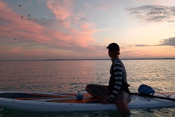 Sunrise on Paddleboard with breakfast in the lagoon of 7 colors - Bird Island stop: a classic Bacalar moment with real context