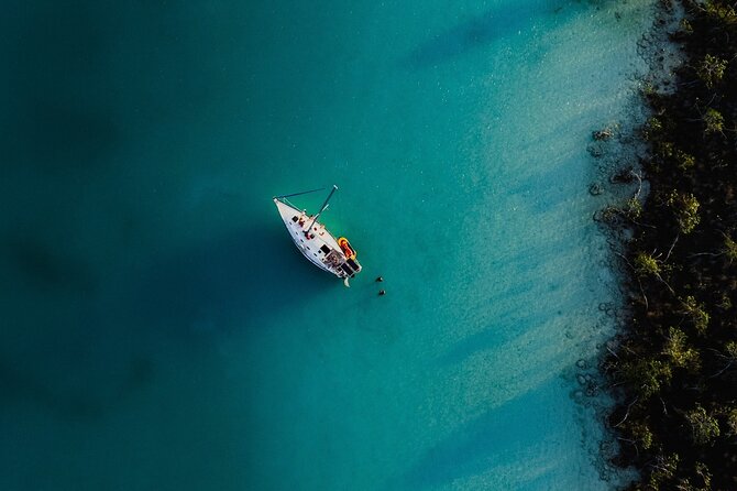 Sunset Sailing Tour in Bacalar with Outdoor Bar and Lunch - Open Bar and Music: The Real Social Glue