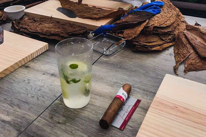 Taste of Mexico: Rolling Cigar & Tequila Experience with transfer - What to pack so the day stays comfortable