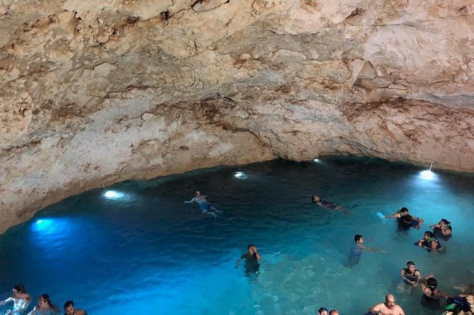 Tour Cenotes Santa Bárbara - Homun Cenotes: how light, water, and steps shape the experience
