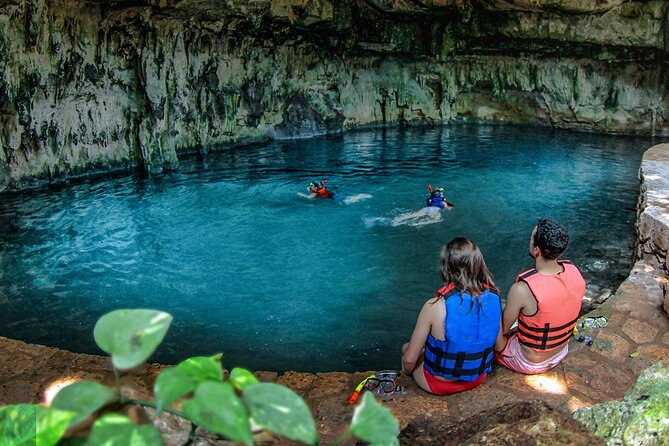 Tour Hacienda and Cenotes Mucuyché with Guided Tour in Oxkintok - Oxkintok and Mucuyché: how this day actually feels