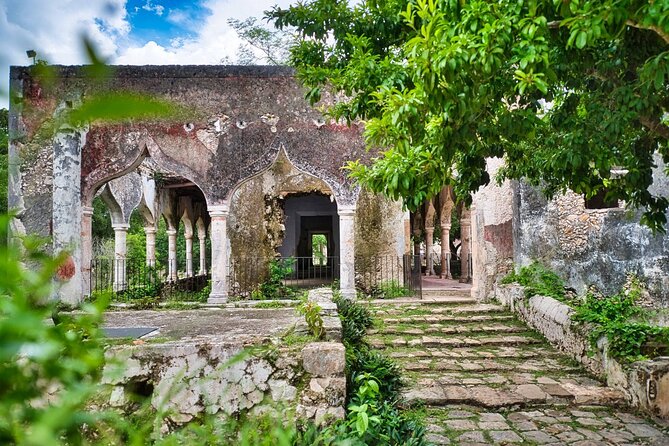 Tour Hacienda and Cenotes Mucuyché with Guided Tour in Oxkintok - Price and value: what $103.53 gets you