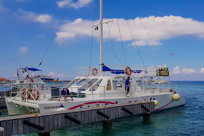 Tour to Cozumel by Catamaran with Snorkeling and Buffet Lunch - Returning to Cozumel town: San Miguel de Cozumel on a tight schedule