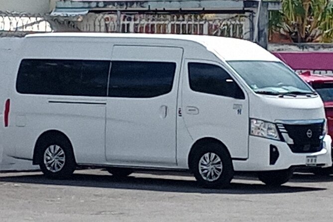 Transfer from Cancun airport to Cancun hotel zone 1 to 8 people - Cancun Airport to Hotel Zone 1 to 8, in About 25 Minutes