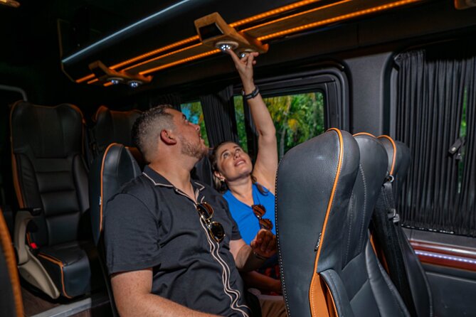 Transporte Privado del aeropuerto de Cancún a Cancún o Riviera - When Delays Hit: How Reliability Shows Up