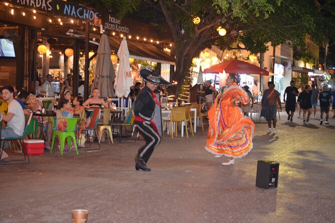 TULUM 4x1 : Archaeological Site, Cenote, 5th Avenue and lunch - Lunch and Playa del Carmen 5th Avenue: The Break Between Ruins