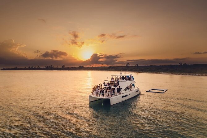 Tulum All Inclusive DJ Party – 51' Leopard PowerCat 4h - The food and service vibe: built for celebrations, not cafeteria lines