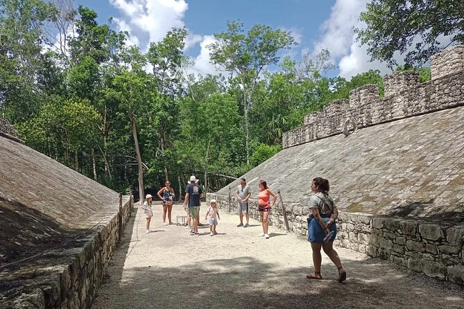 TULUM/COBA in small group - Tulum Archaeological Site: sea views, the “ruins by water” payoff