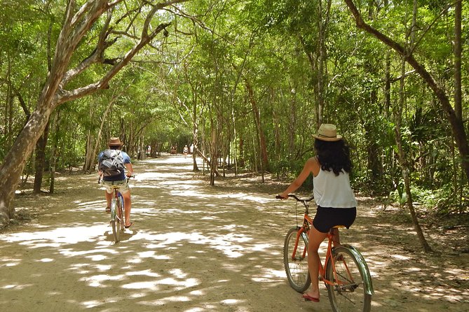 TULUM/COBA in small group - Guide style: Mayan context you can feel in your feet