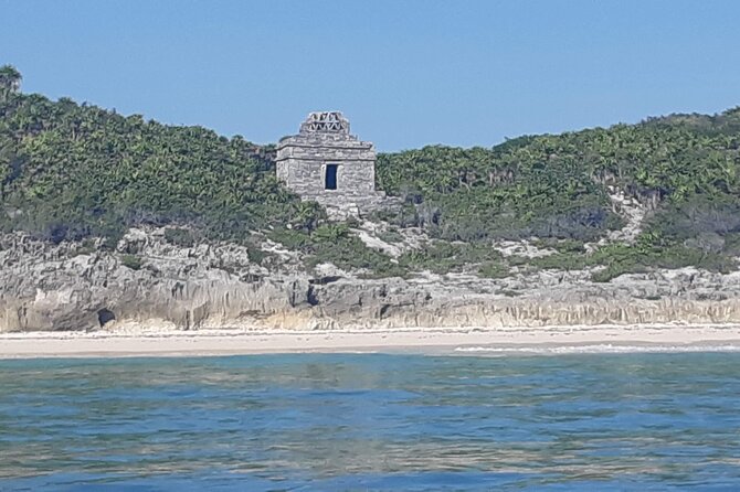 Tulum Private Boat Tour & Turtle Snorkeling Experience - Lunch at El Capitán in Tulum: seafood with options