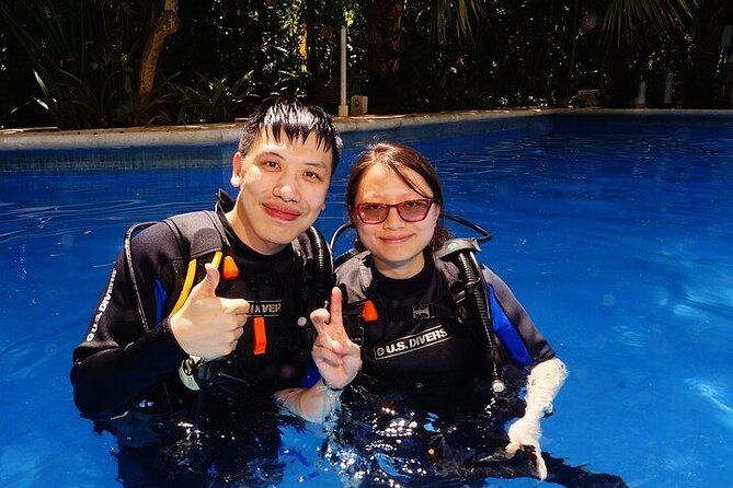 Two Dives and Class for Begginers Divers in Cancun - Open-water tank session #1 at MUSA, the Museum Under the Sea