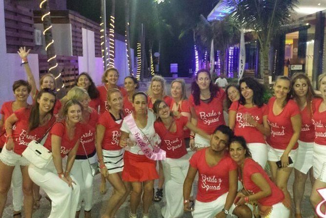 VIP Nightclub Tour in Playa del Carmen - Playacrawl at 9:00 PM, and Why a Guide Saves Your Night