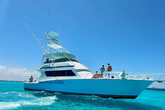 VIP YACHT up to 28 passengers - Isla mujeres snorkel - The VIP Yacht Setup, Capacity, and What to Confirm