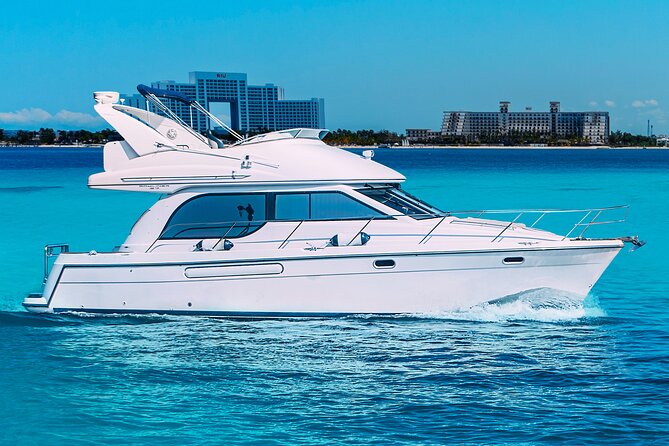 Yacht Meridian 40FT Best Private Rental in Cancun - Meeting point at Cancun: get there early and confirm pickup